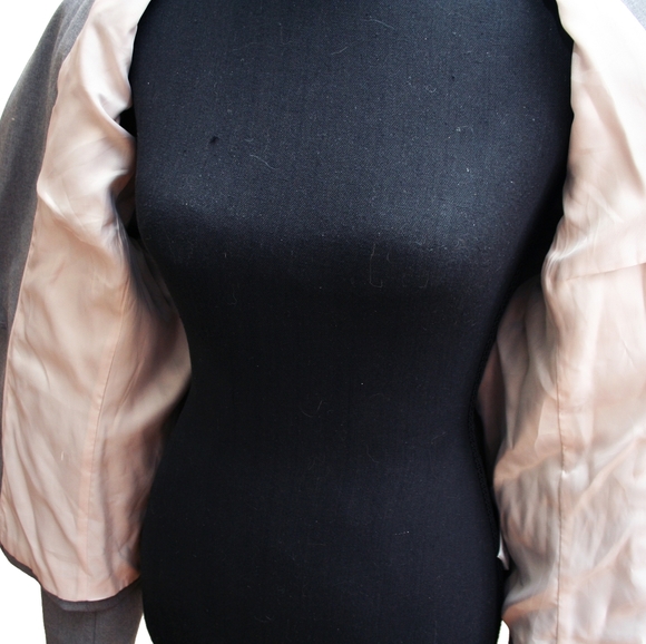 Grey Blazer with pink satin lining. - Picture 5 of 6